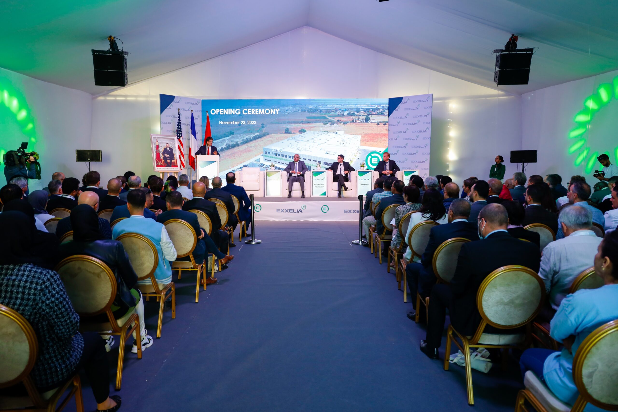 PHOTO_23112023_185217007655321773