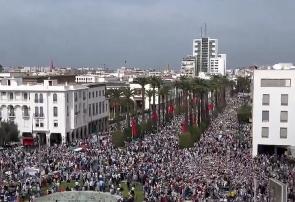 Vidéo: À Rabat, une marche impressionnante de soutien aux Palestiniens…