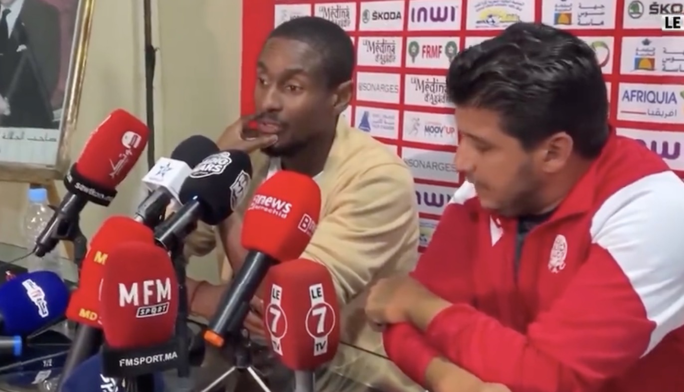 Vidéo: Les durs propos de l’entraîneur du Wydad sur la Botola…