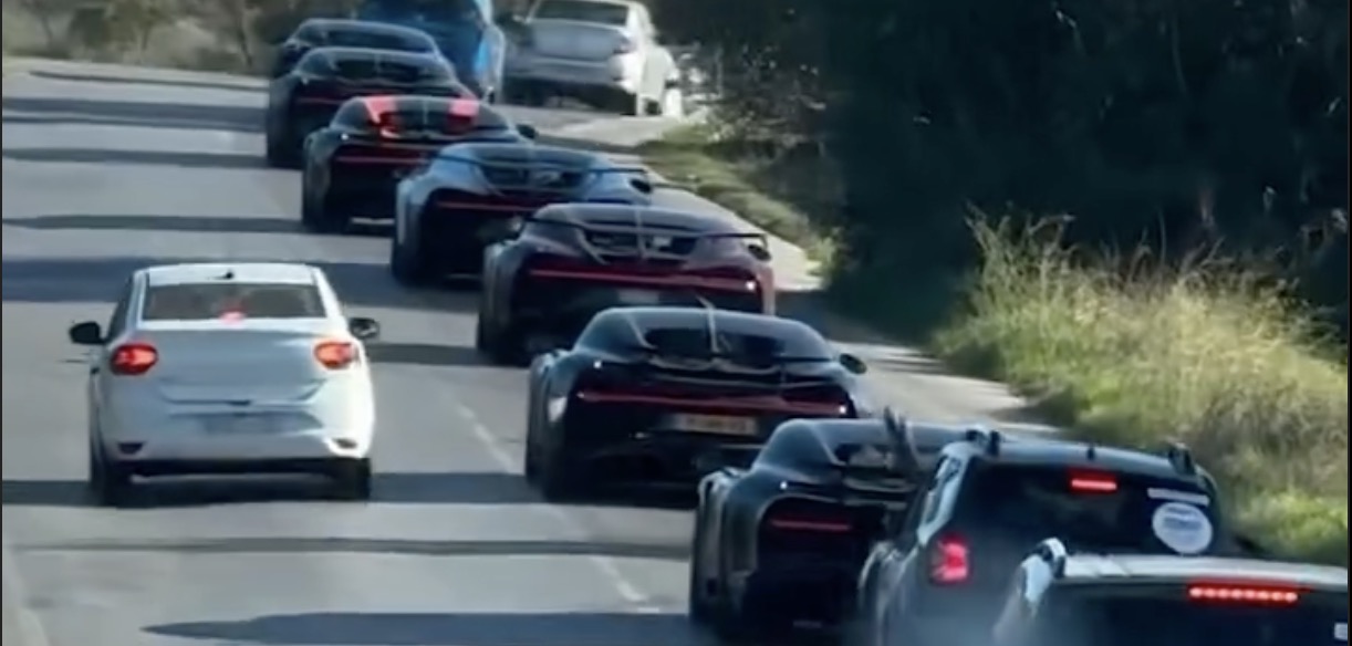 Vidéo: Quand une citadine tente de dépasser plusieurs Bugatti !