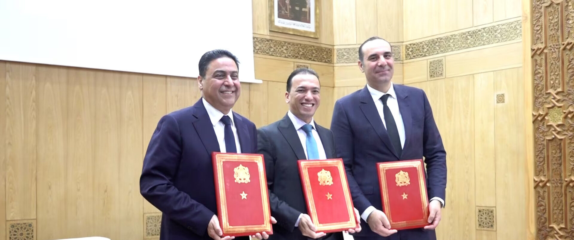 Rabat-signature-d_une-convention-de-partenariat-pour-promouvoir-les-exportations-de-l_artisanat-maro