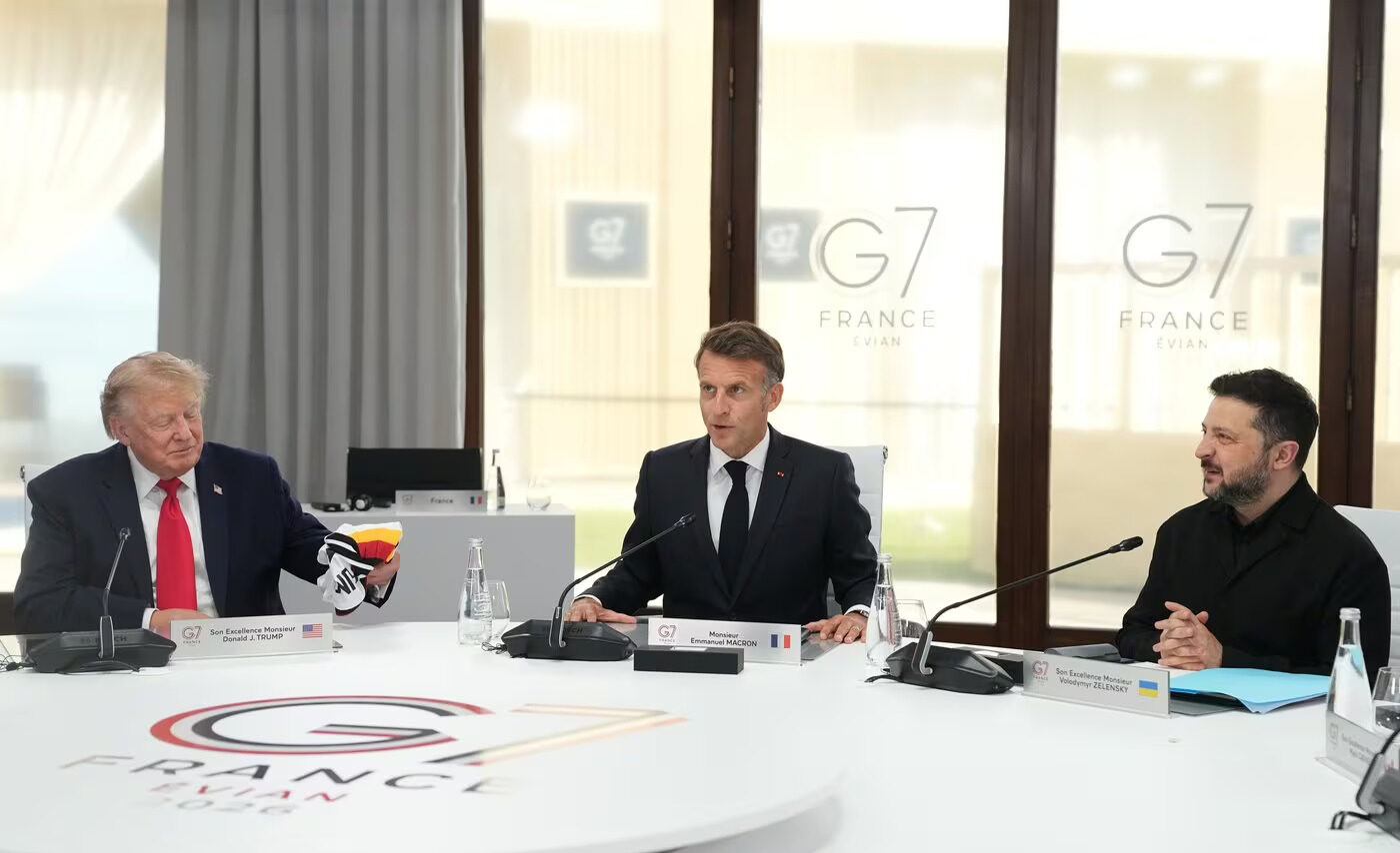 trump-macron-zelensky