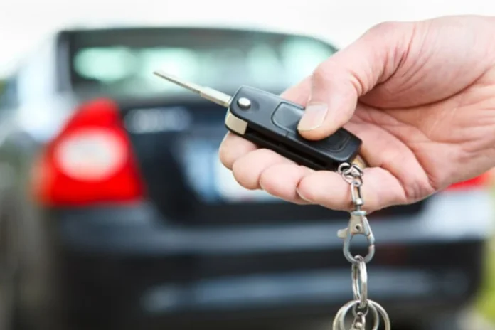 enquête achat voiture de luxe