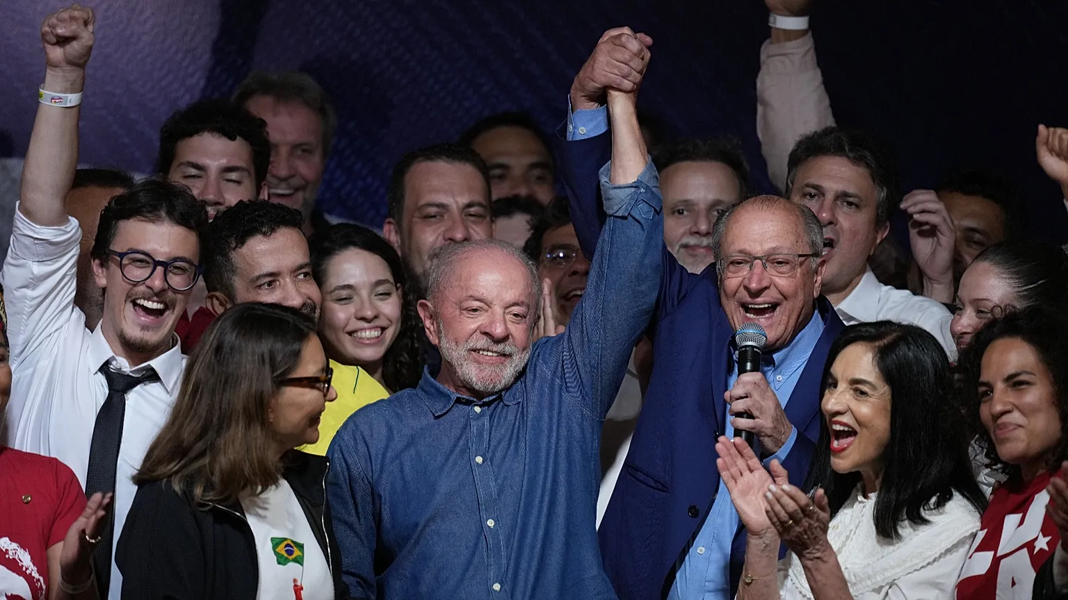 Lula réélu